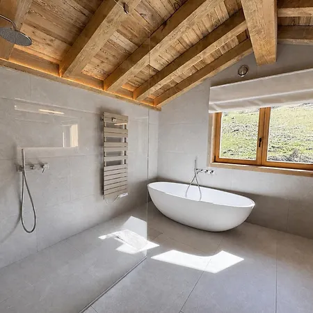 De Luxe Pour 12 Pers. Avec Sauna Et Cinema *