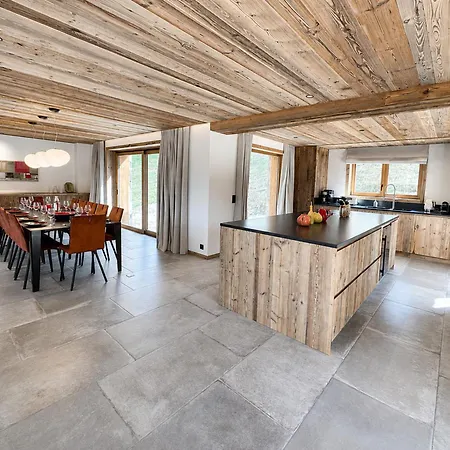 De Luxe Pour 12 Pers. Avec Sauna Et Cinema Chalet
